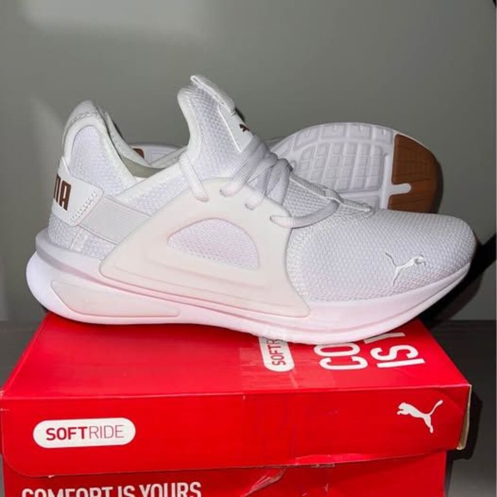 NWT Puma Size 10 Women’s Athletic Shoes White Classic